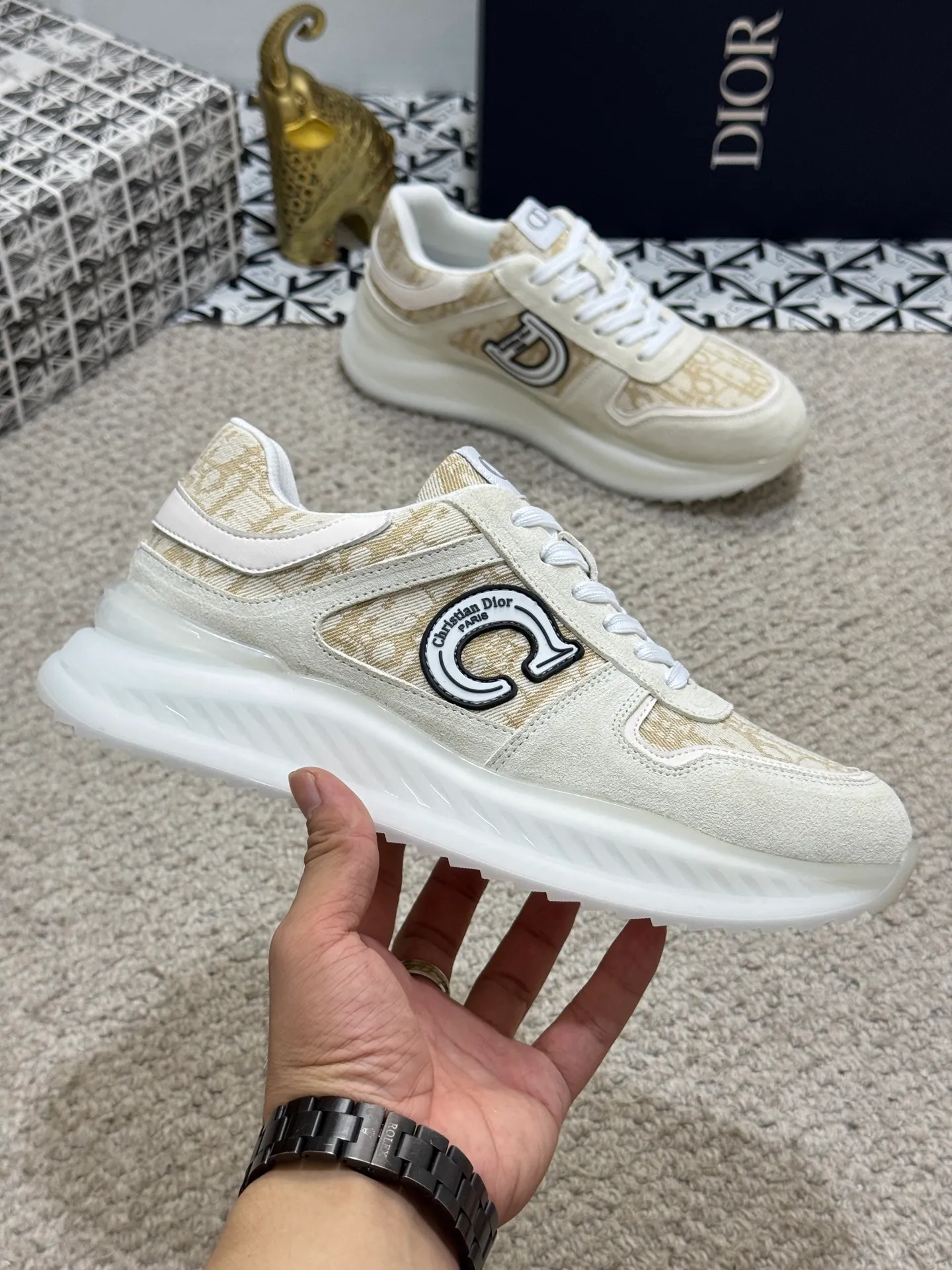 Men's men's shoes 💰440 [New model] 🐞🐞Top original - Dior 🆕 Low-top B02 casual sports shoes, carefully made of first-layer cowhide with canvas, comfortable and breathable ~ rubber soles, enhance style. Fashionable and versatile, it can complement any look. Featuring an exquisite design that is uniquely dynamic and modern, this shoe is part of Dior's legacy and embodies modern elegance. Size: 38-44 (45 customized